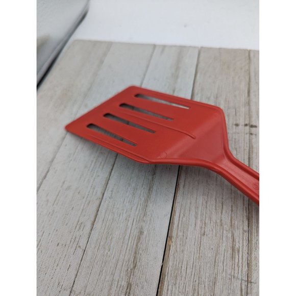 Hutzler Spatula Nylon Slotted Reinforced Turner Flipper No 717 Red LOPOL - Picture 6 of 7
